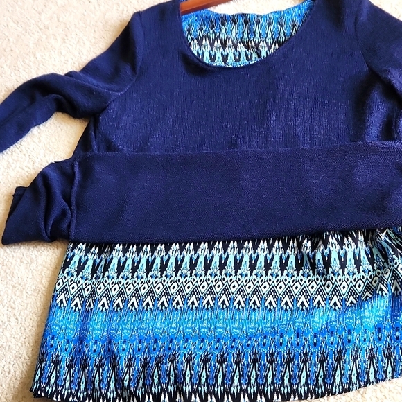 Charming Charlie Sweater Medium - Picture 6 of 7